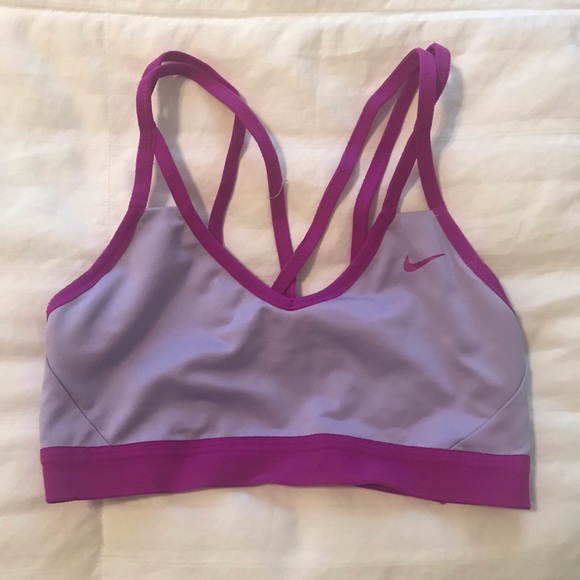 Nike sports bra - Picture 1 of 3